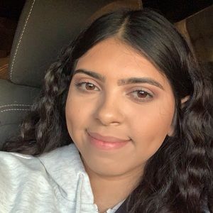 Meet your Posher, Yulisa